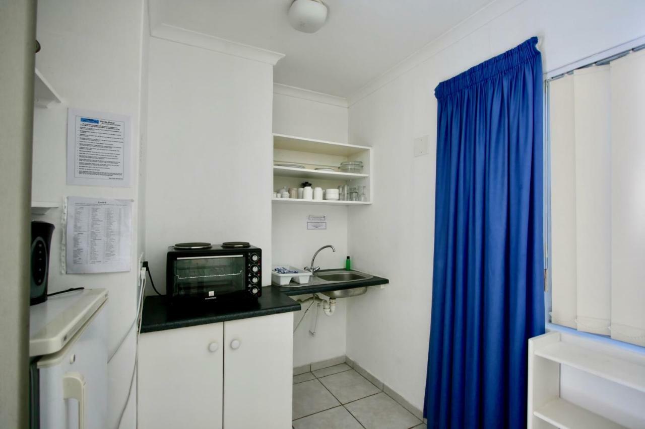 Clouds Guest House เดอร์บันวิลล์ ภายนอก รูปภาพ